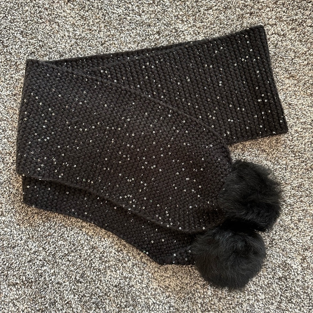 NWT ugg lyla sequin scarf